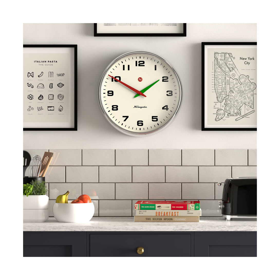 Neefate Clock Newgate Superstore wall clock in chrome – Newgate World